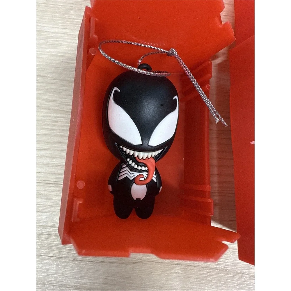 Hallmark Mystery Ornament Marvel‎ SPIDER-MAN RARE Venom MILES MORALES 2
